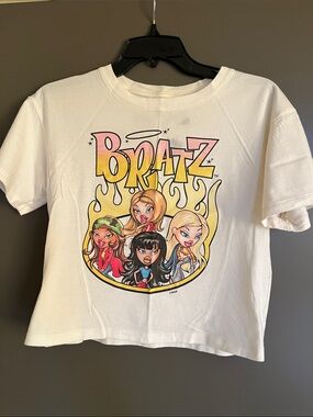 💋BRATZ Graphic Tee